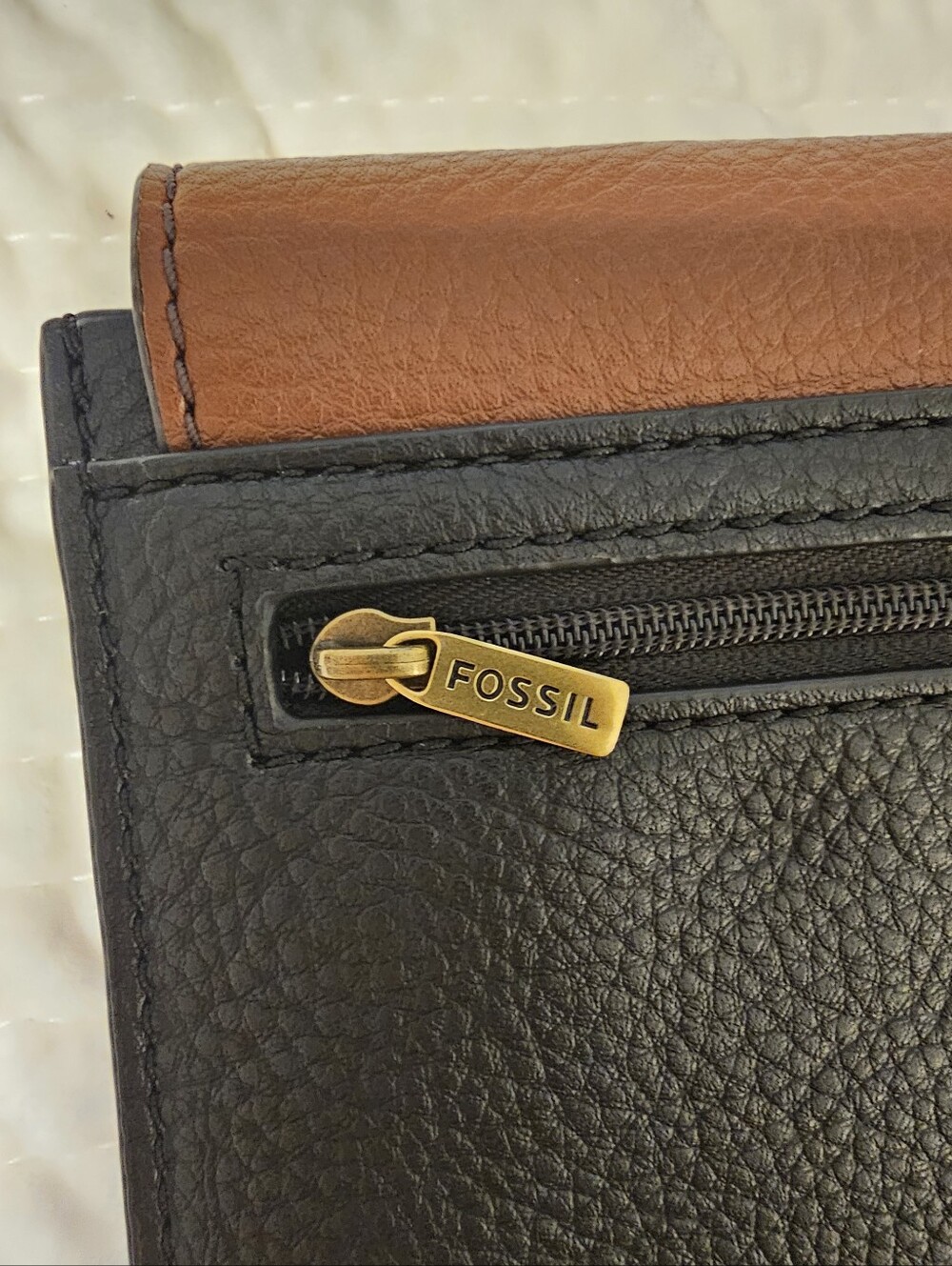 Fossil Wristlet - Picture 3 of 9